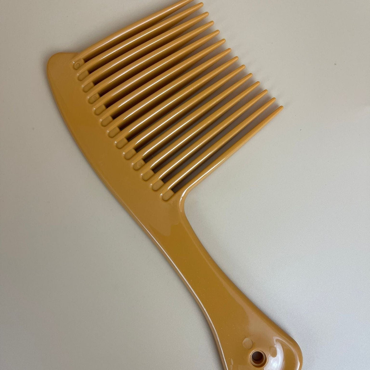 Dreamfix - Peigne coiffant "style design" (3 coloris disponibles)